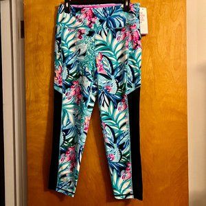 Lilly Pulitzer Luxletic 24" Weekender High-Rise Midi Legging in Maldives Green